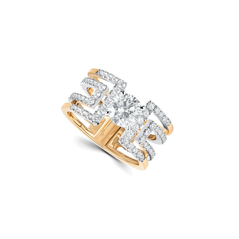 Heloise Round ring in 18K yellow gold, featuring a 1ct lab-grown round diamond at the centre with a castle-set double-band design.